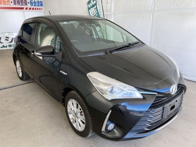 TOYOTA VITZ U