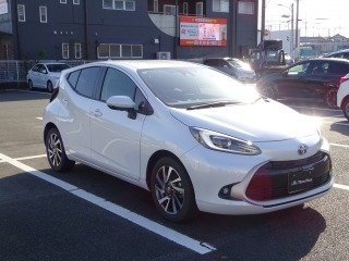 TOYOTA AQUA Z