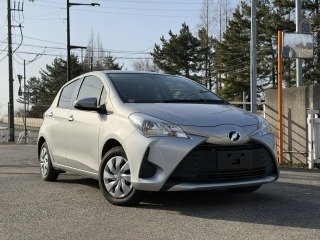 TOYOTA VITZ F