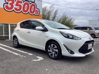 TOYOTA AQUA S