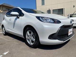 TOYOTA AQUA X