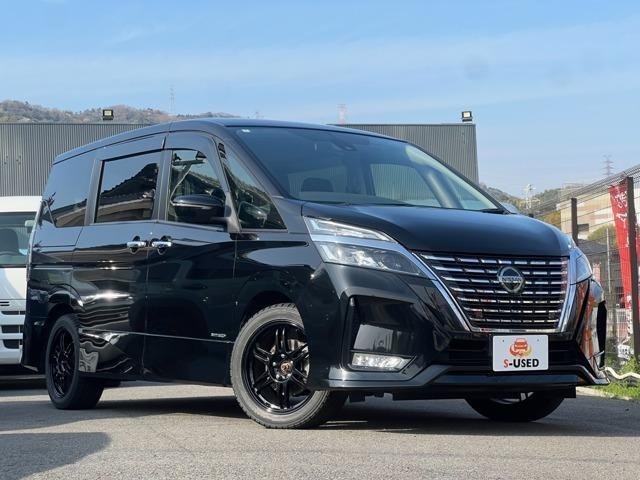 NISSAN SERENA 2.0 Highway Star