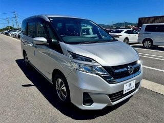 NISSAN SERENA  ２．０ X V Selection