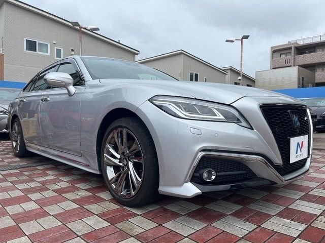 TOYOTA CROWN RS