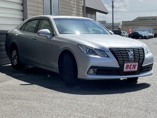 TOYOTA CROWN Royal Saloon
