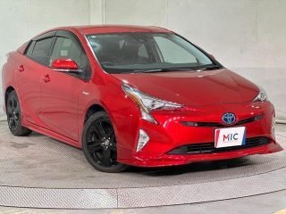 TOYOTA Prius A Touring Selection