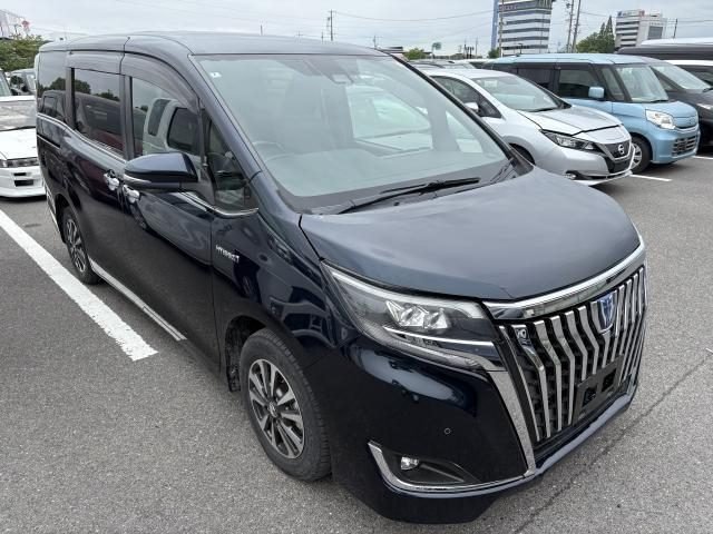 TOYOTA Esquire Hybrid Gi