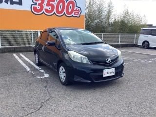 TOYOTA VITZ F