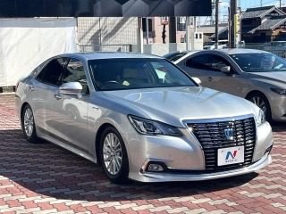 TOYOTA CROWN Royal Saloon