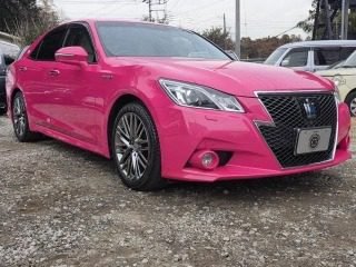 TOYOTA CROWN Athlete G Reborn Pink