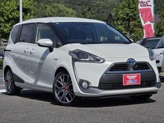 TOYOTA SIENTA Hybrid 1.5 G