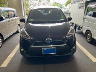 TOYOTA SIENTA Special: Hybrid G Quero