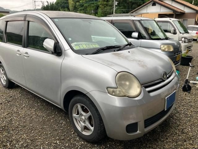 TOYOTA SIENTA Special X Limited