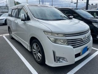 NISSAN ELGRAND Highway Star