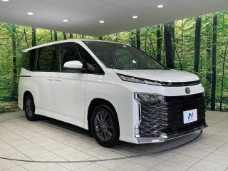 TOYOTA Voxy S-G
