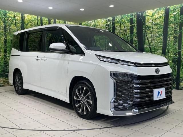 TOYOTA Voxy S-Z