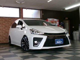 TOYOTA PRIUS A G'sS Touring Selector